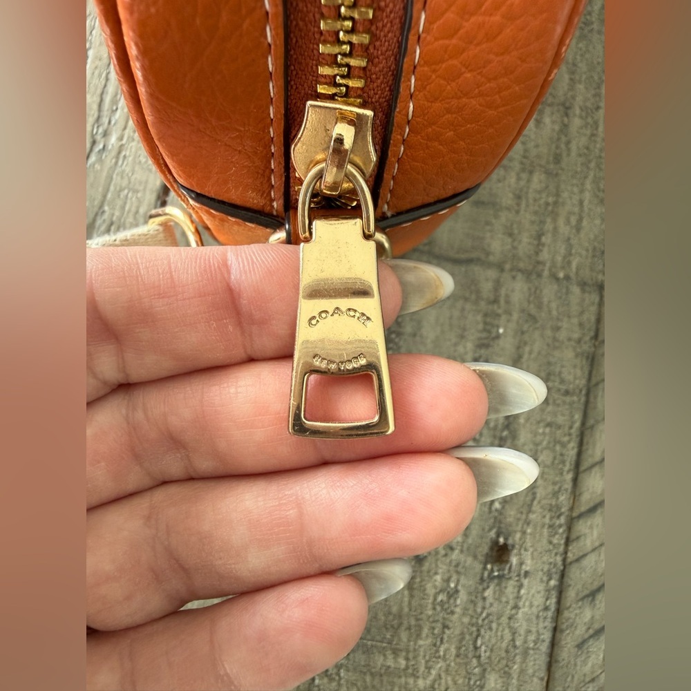 Coach Mini Jamie Camera Bag, very good condition. - Picture 7 of 16